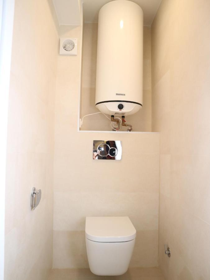Europa Roses Premium Apartment Exterior photo